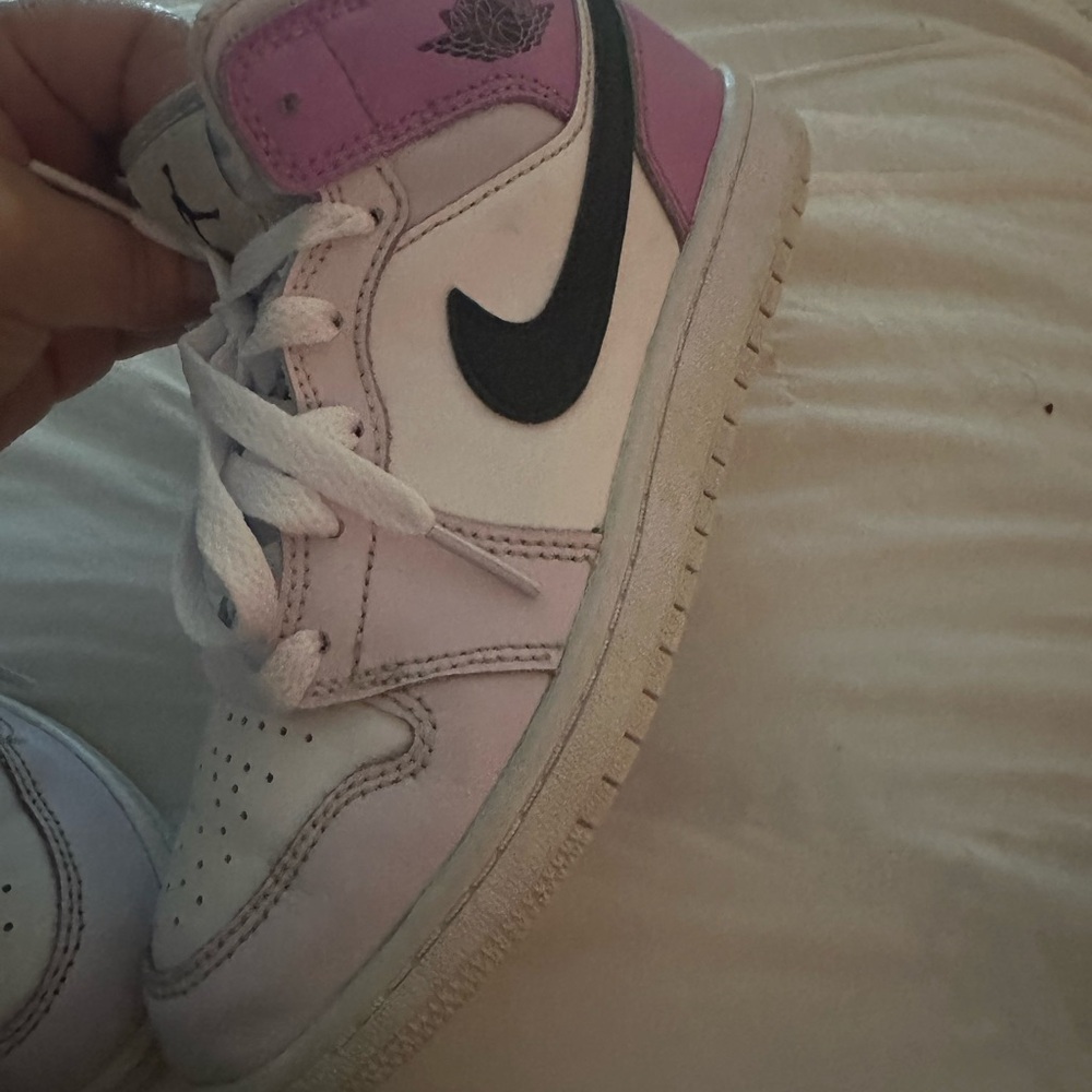 Nike High-Top Sneakers in Purple and White